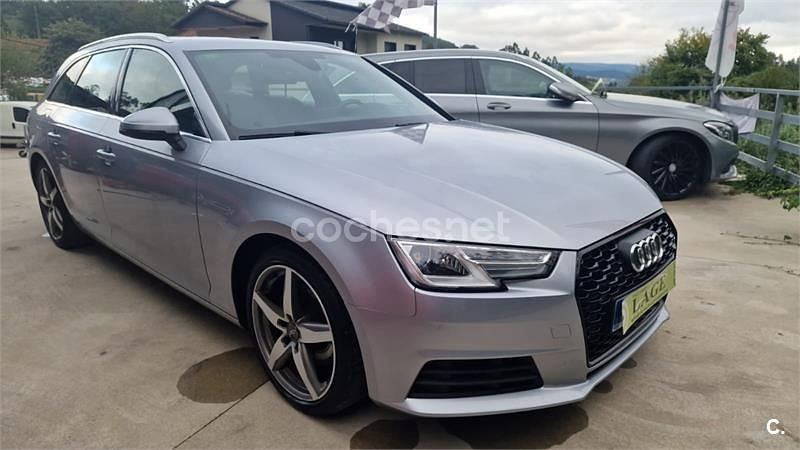 Usado Audi A4 Advanced 150 CV (110 kW) 2017 Gris / plata Familiar