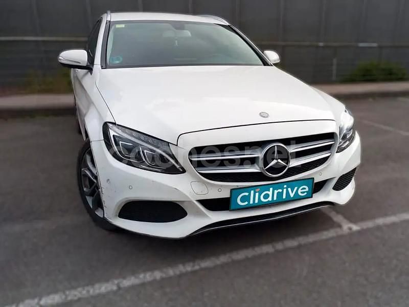 Usado Mercedes C220 170 CV (125 kW) 2015 Blanco Familiar