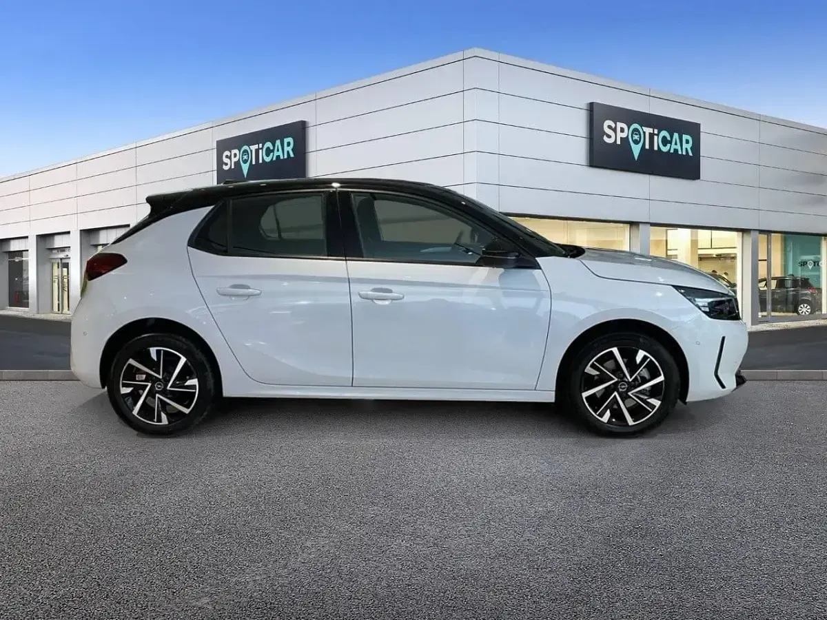 Usado Opel Corsa 100 CV (73 kW) 2025 Utilitario