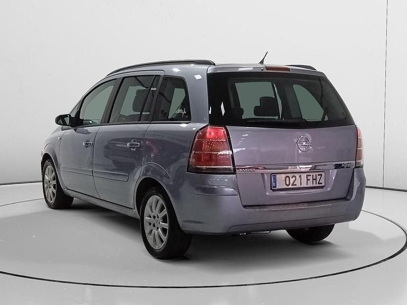 Usado Opel Zafira Enjoy 120 CV (88 kW) 2006 Gris Monovolumen