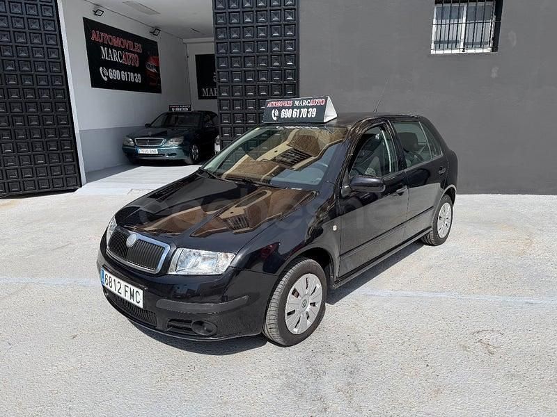 Usado Skoda Fabia 70 CV (51 kW) 2007 Negro Berlina