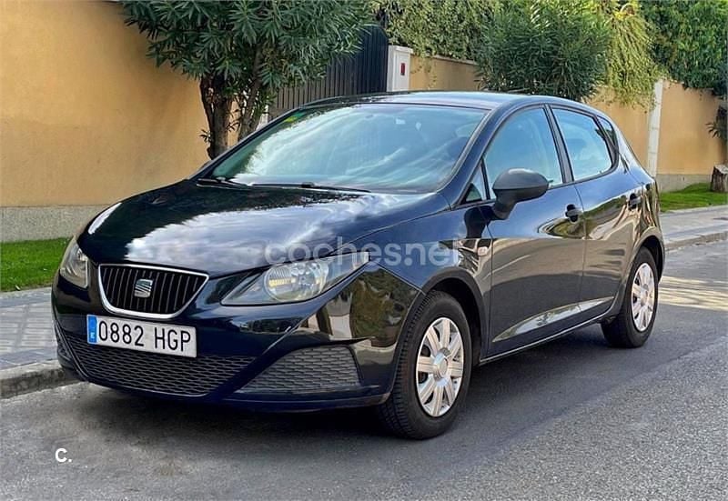 Usado Seat Ibiza Reference 70 CV (51 kW) 2011 Negro Berlina