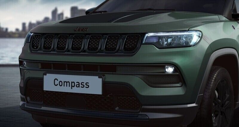 Usado Jeep Compass North 130 CV (95 kW) 2024 Verde SUV
