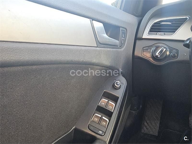 Usado Audi A4 150 CV (110 kW) 2012 Blanco Familiar