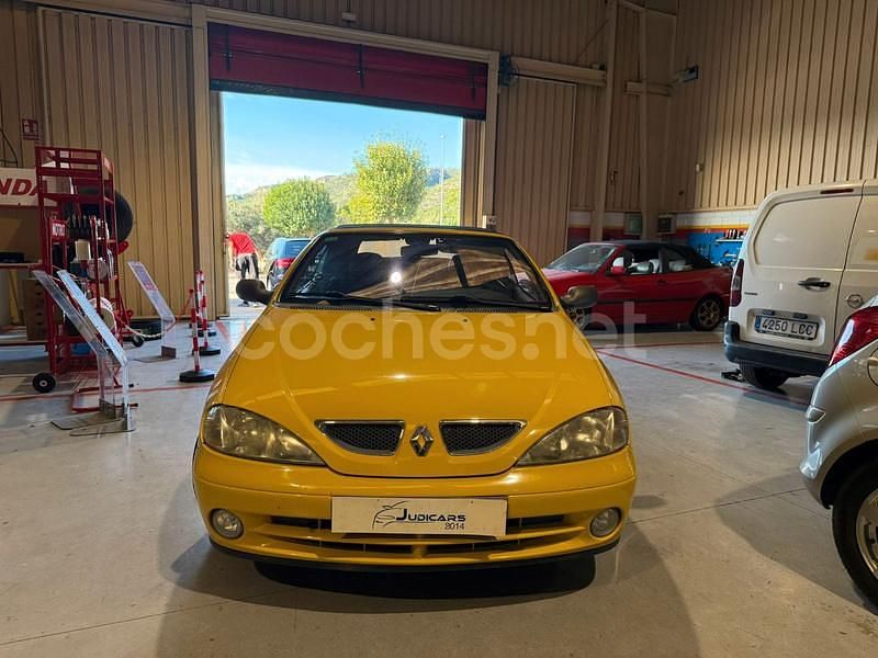 Amarillo Usado 2001 Renault Mégane Cabriolet Dynamique Descapotable | 4000 € - Imagen 1/4