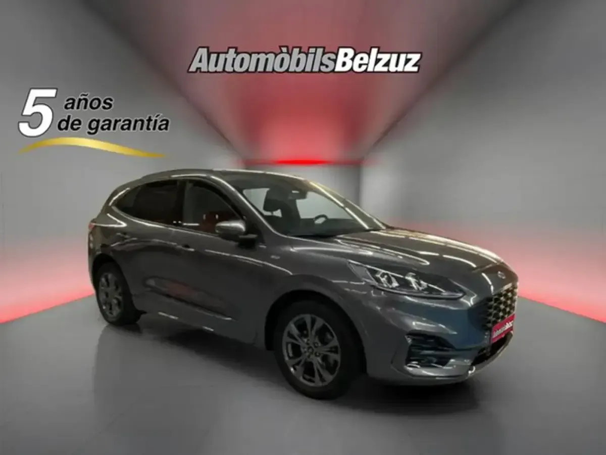 Usado Ford Kuga Titanium 150 CV (110 kW) 2022 Gris SUV