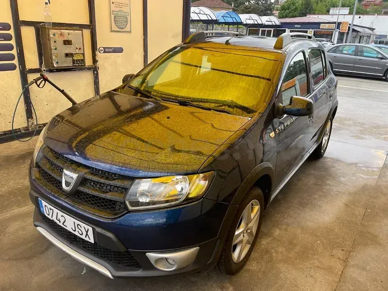 Usado Dacia Sandero Stepway 90 CV (66 kW) 2016 Azul Berlina