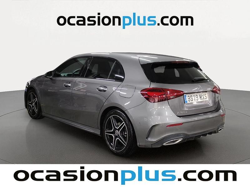 Usado Mercedes A180 AMG 116 HP (85 kW) 2025 Cinzento Citadino
