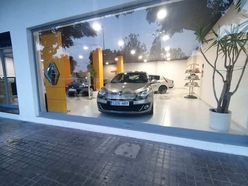 Beige Usado 2013 Renault Mégane III Expression Berlina | 7390 € (Precio justo) - Imagen 1/4
