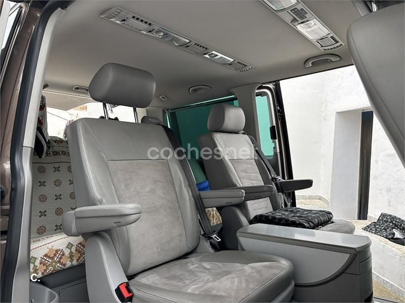 Marrón Usado 2012 VW Multivan Highline Monovolumen | 24.000 € (Precio justo) - Imagen 1/4
