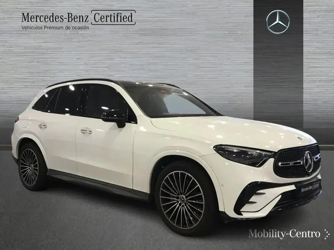 Usado Mercedes GLC220 AMG line 197 CV (144 kW) 2022 Blanco polar  pintura unicolor SUV