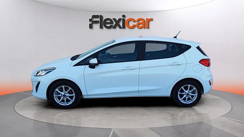Usado Ford Fiesta Trend 101 CV (74 kW) 2019 Blanco Utilitario