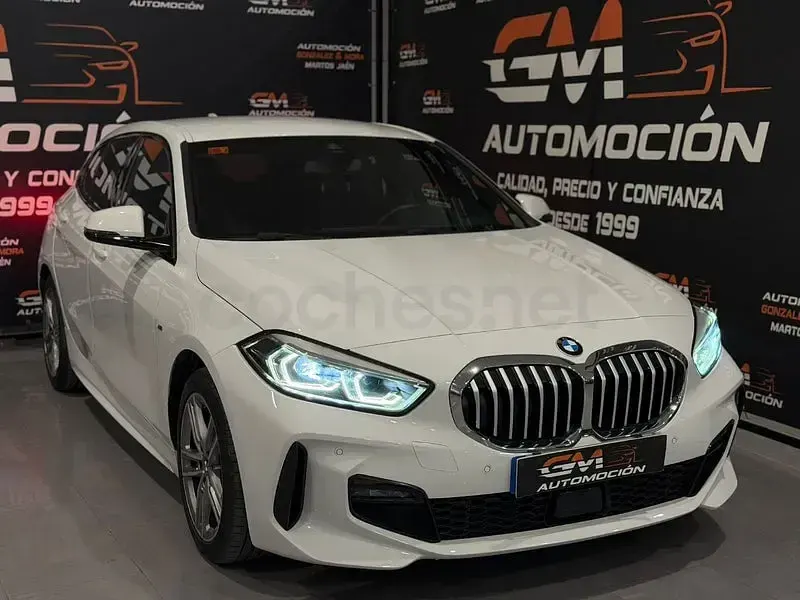 Usado BMW 118 M Sport 150 CV (110 kW) 2021 Blanco Utilitario