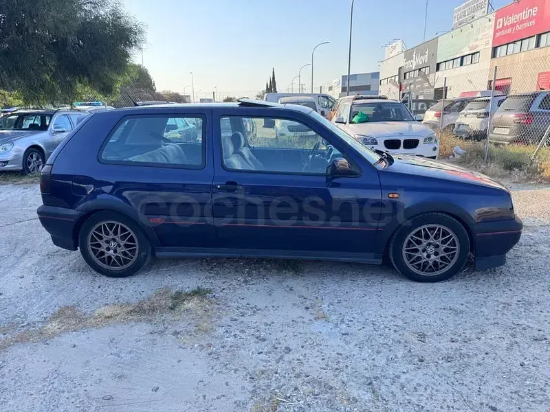 Usado VW Golf III 174 CV (127 kW) 1997 Violeta / lila Berlina