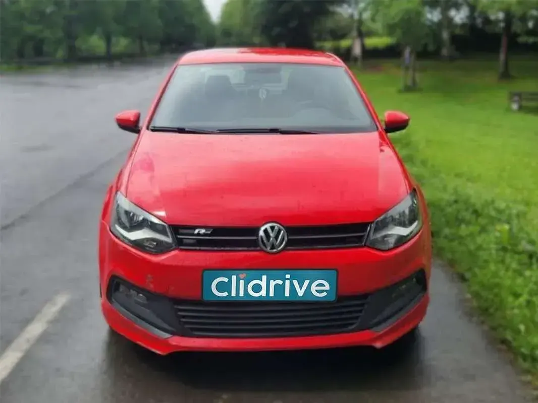 Usado VW Polo Sport 105 CV (77 kW) 2013 Rojo Utilitario