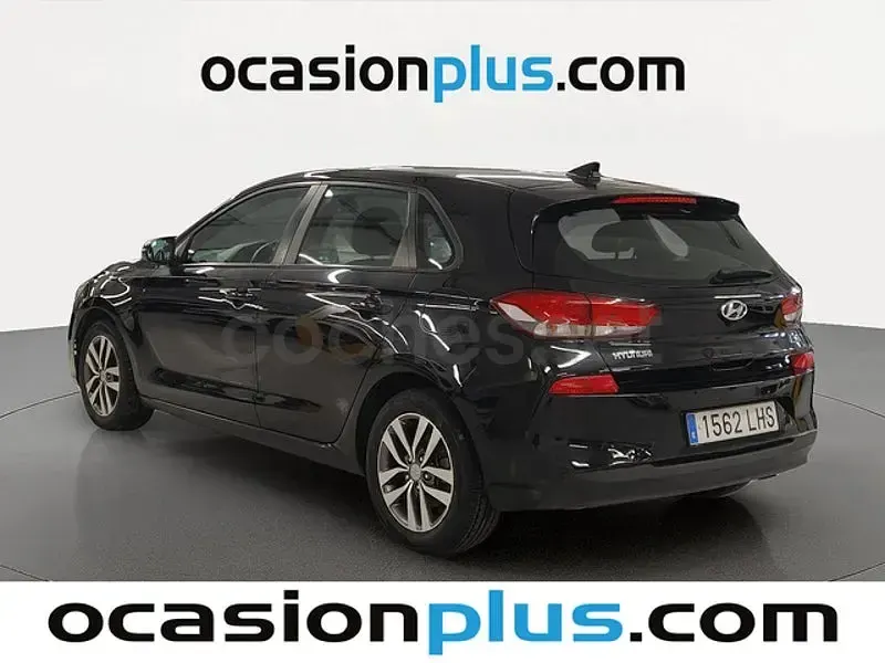 Usado Hyundai i30 95 CV (69 kW) 2020 Negro Berlina