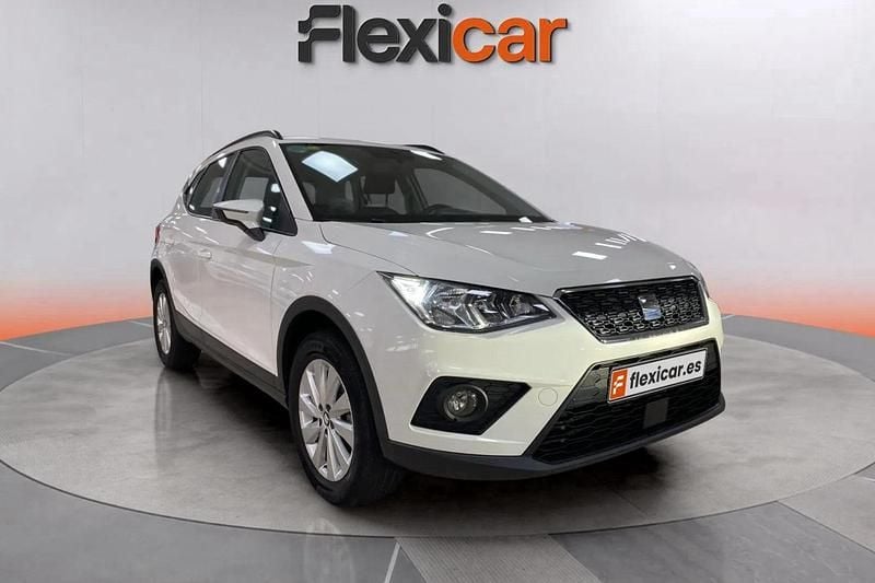 Blanco Usado 2018 Seat Arona Reference SUV | 12.490 € (Precio justo) - Imagen 1/4