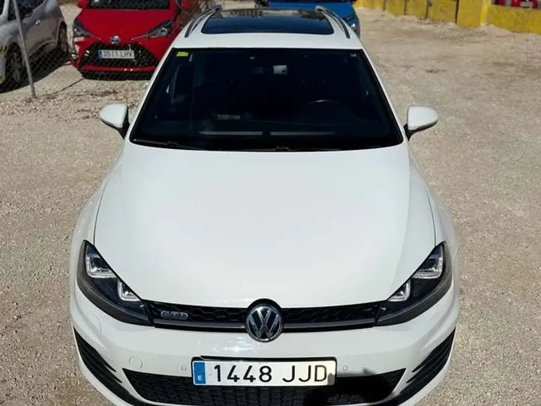 Usado VW Golf VII GTD 184 CV (135 kW) 2015 Blanco Familiar