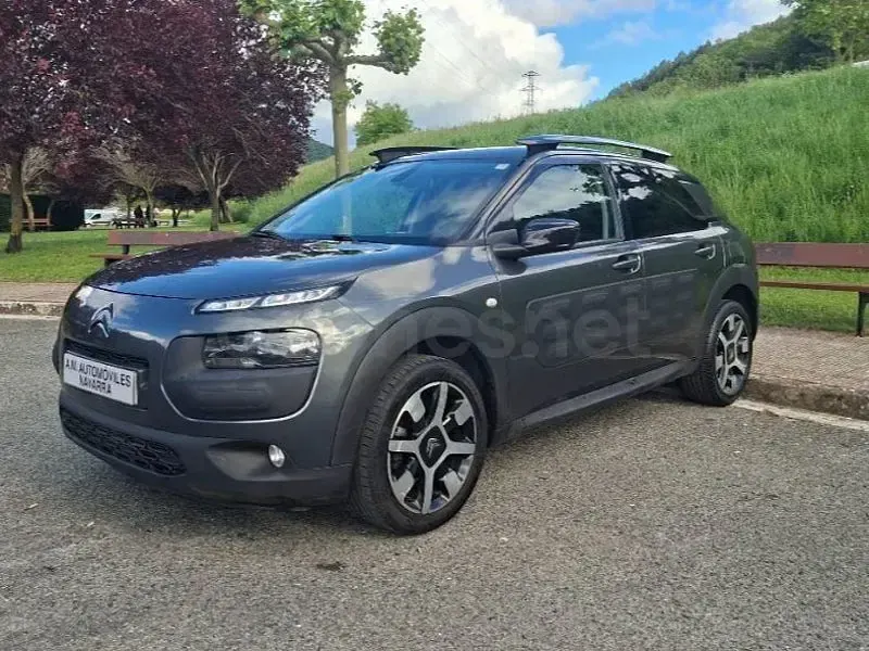 Usado Citroën C4 Live 100 CV (73 kW) 2016 Gris / plata Berlina