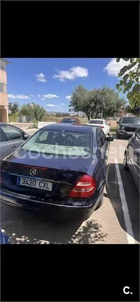Usado Mercedes E320 Avantgarde 204 CV (150 kW) 2004 Azul Berlina