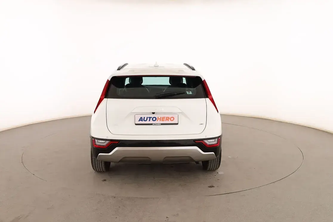 Usado Kia Niro 141 CV (103 kW) 2022 Blanco SUV