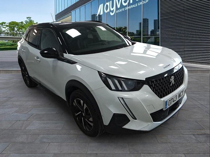 Usado Peugeot 2008 GT 130 CV (95 kW) 2022 Blanco SUV