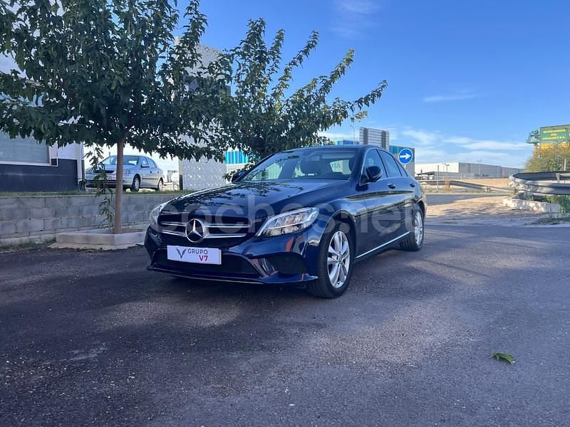 Usado Mercedes C200 160 CV (117 kW) 2019 Azul Berlina