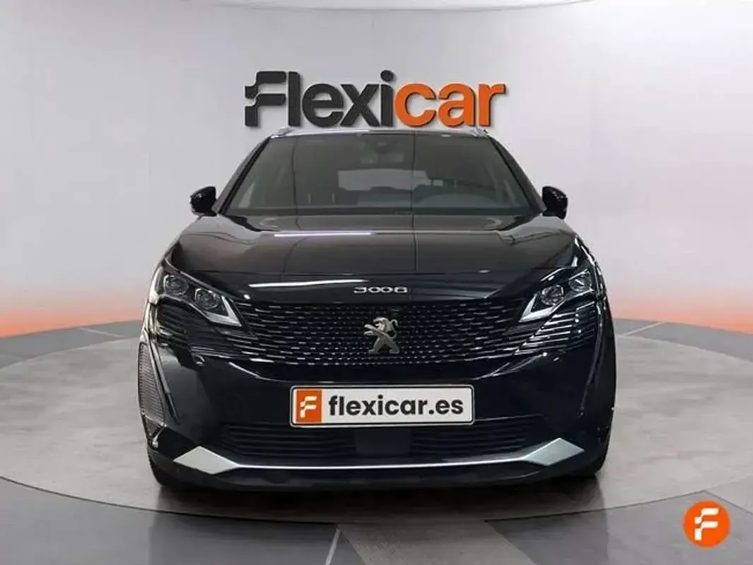 Usado Peugeot 3008 GT 131 CV (96 kW) 2023 Negro SUV