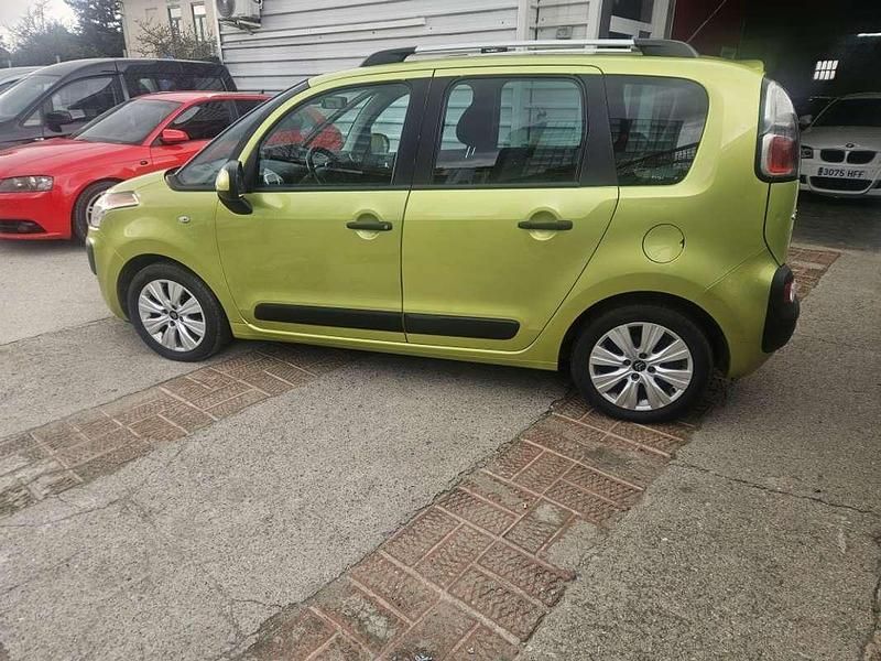 Usado Citroën C3 SELECTION 95 CV (69 kW) 2011 Verde Utilitario