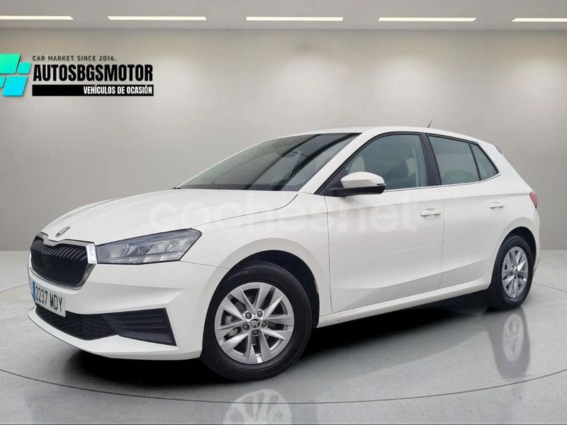 Blanco Usado 2023 Skoda Fabia Ambition Utilitario | 18.990 € (Caro) - Imagen 1/4