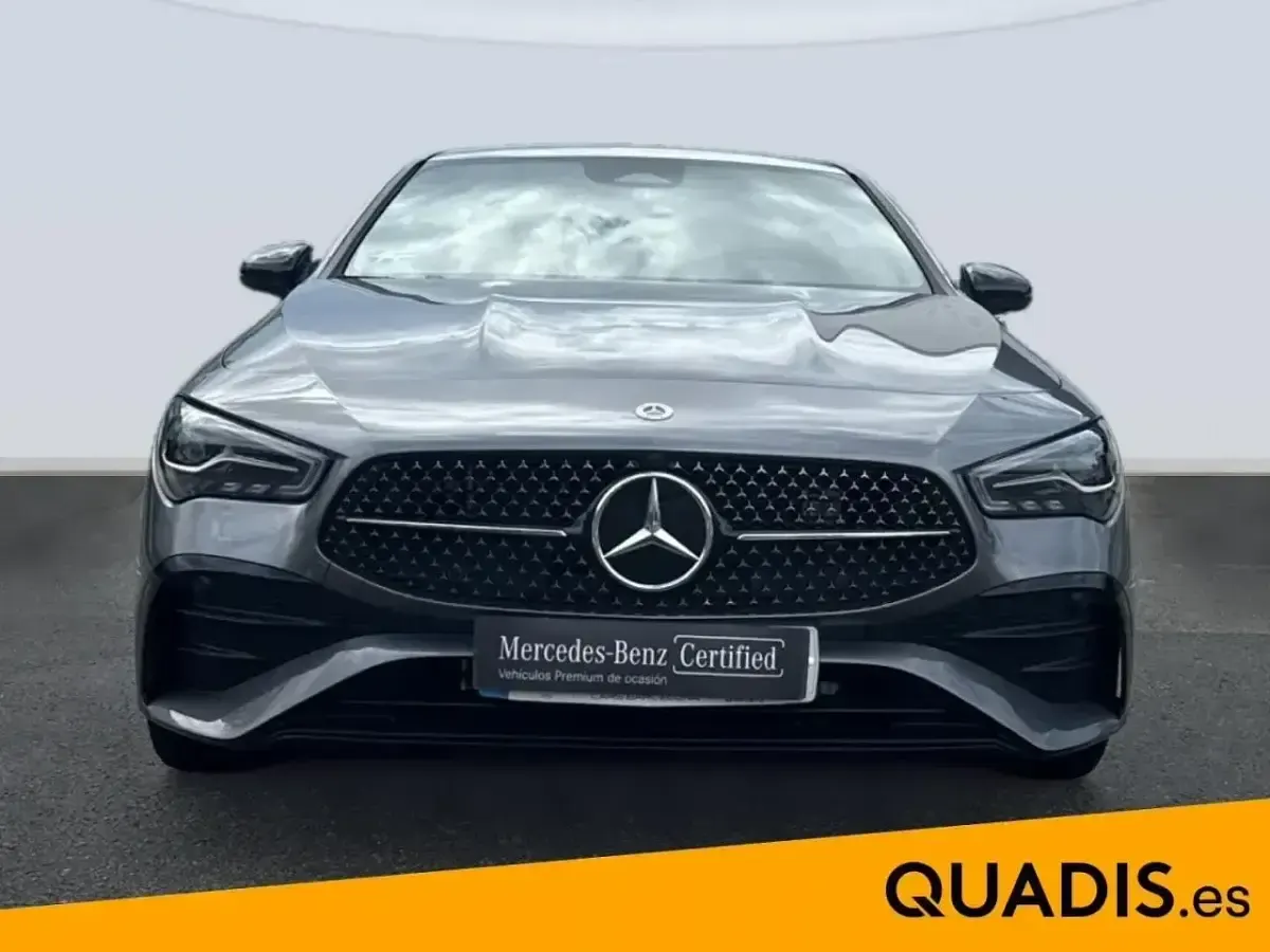 Usado Mercedes CLA250e AMG line 218 CV (160 kW) 2024 Gris montaña Coupe