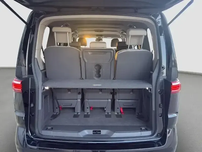 Usado VW Multivan 150 CV (110 kW) 2025 Monovolumen
