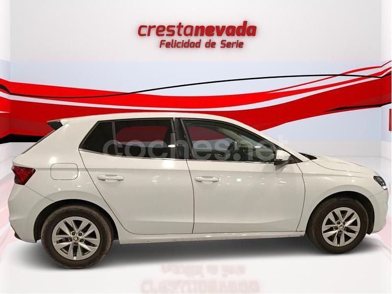 Usado Skoda Fabia Selection 80 CV (58 kW) 2024 Blanco Berlina