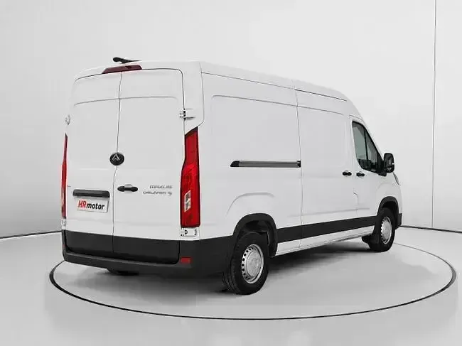 Usado Maxus eDeliver 3 150 kW (204 CV) 2023 Blanco Van