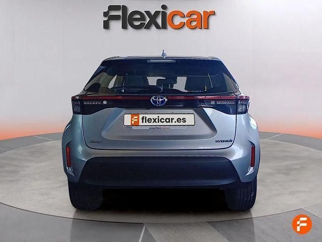 Usado Toyota Yaris Hybrid Active 116 CV (85 kW) 2024 Gris