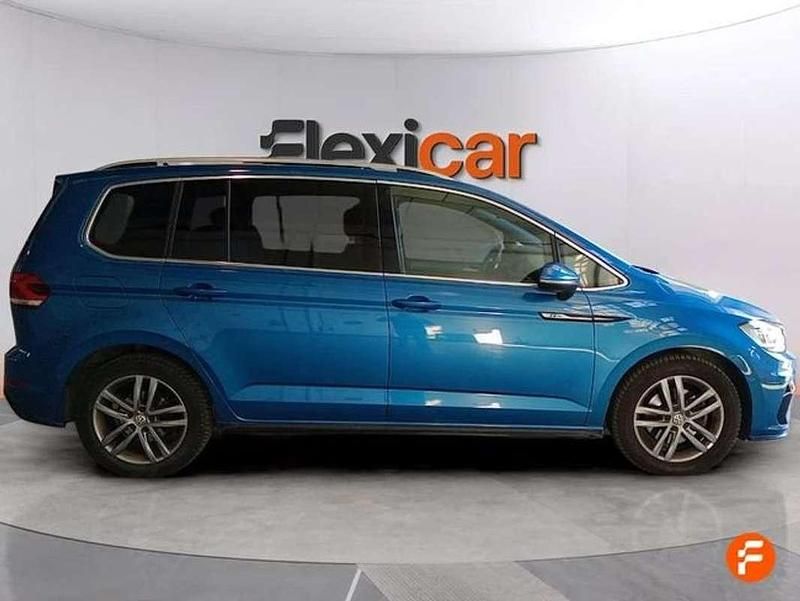 Usado VW Touran Sport 150 CV (110 kW) 2019 Azul Monovolumen