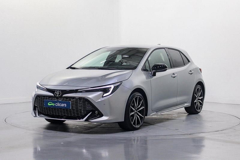 Usado Toyota Corolla Sport 196 CV (144 kW) 2025 Gris / plata Berlina