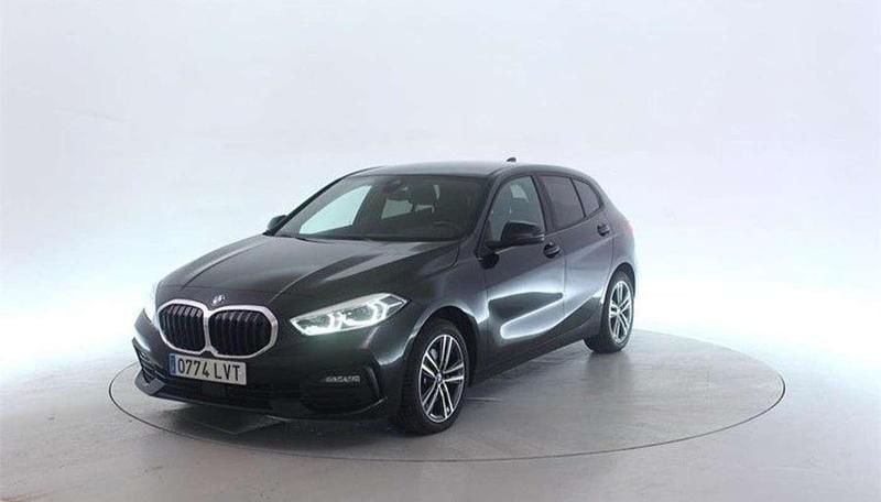 Usado BMW 118 150 CV (110 kW) 2022 Negro Utilitario