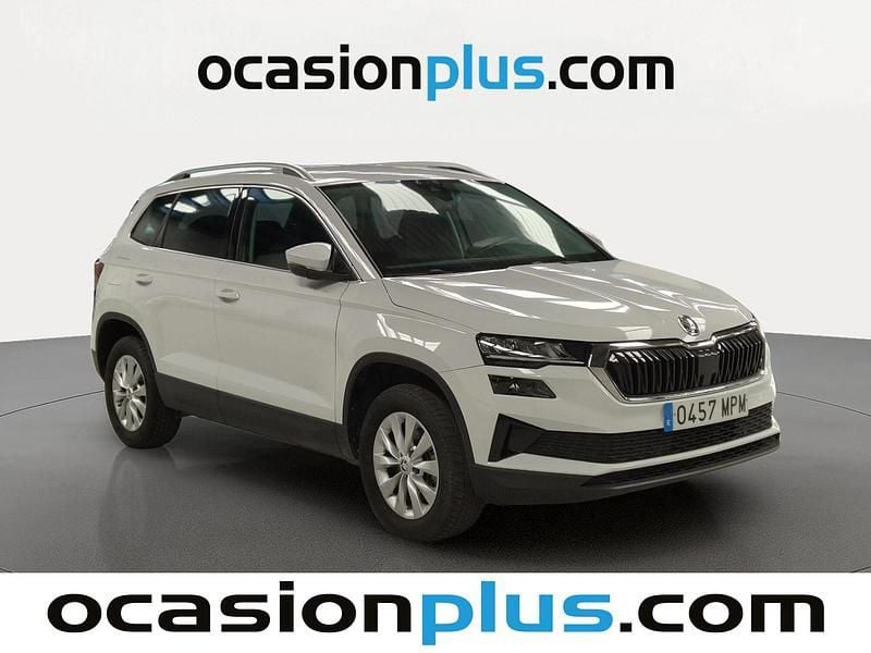 Usado Skoda Karoq Selection 115 CV (84 kW) 2024 Blanco SUV