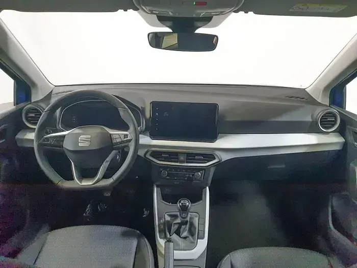 Usado Seat Arona Style 110 CV (80 kW) 2024 Azul SUV
