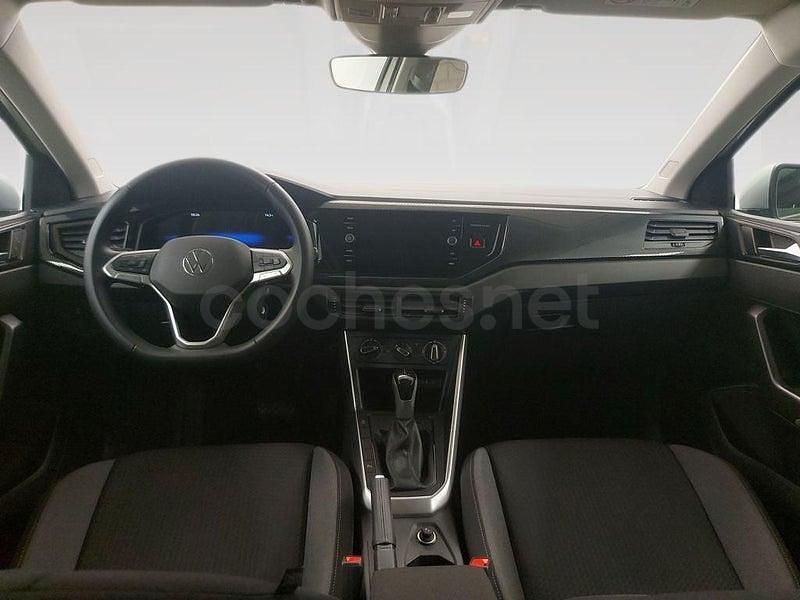 Usado VW Polo Life 95 CV (69 kW) 2024 Gris plata Berlina