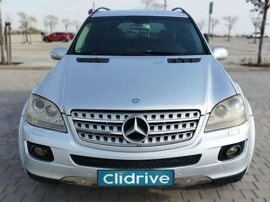 Usado Mercedes ML300 224 CV (164 kW) 2006 Gris SUV
