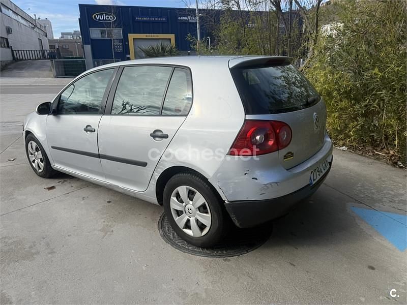 Gris / plata Usado 2004 VW Golf Highline Berlina | 1800 € (Super precio) - Imagen 1/4