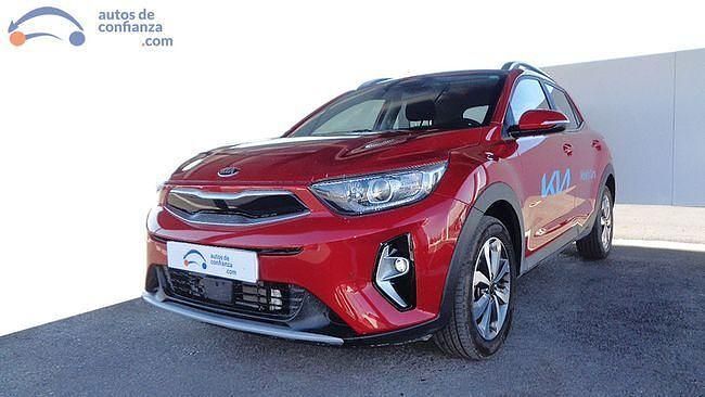 Usado Kia Stonic 100 CV (73 kW) 2021 Rojo SUV