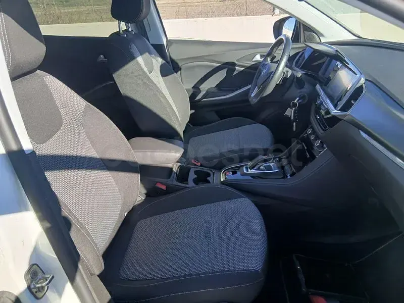 Usado Opel Grandland X Business Edition 130 CV (95 kW) 2022 Blanco SUV