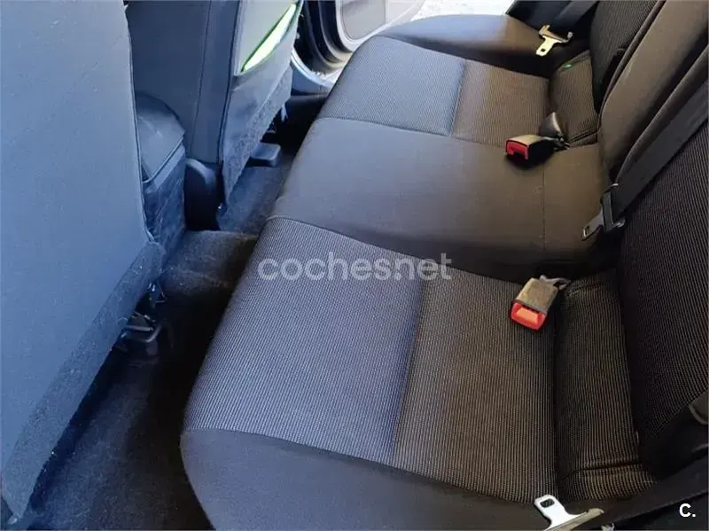 Usado Mitsubishi Lancer Sportback Invite 140 CV (102 kW) 2009 Negro Berlina