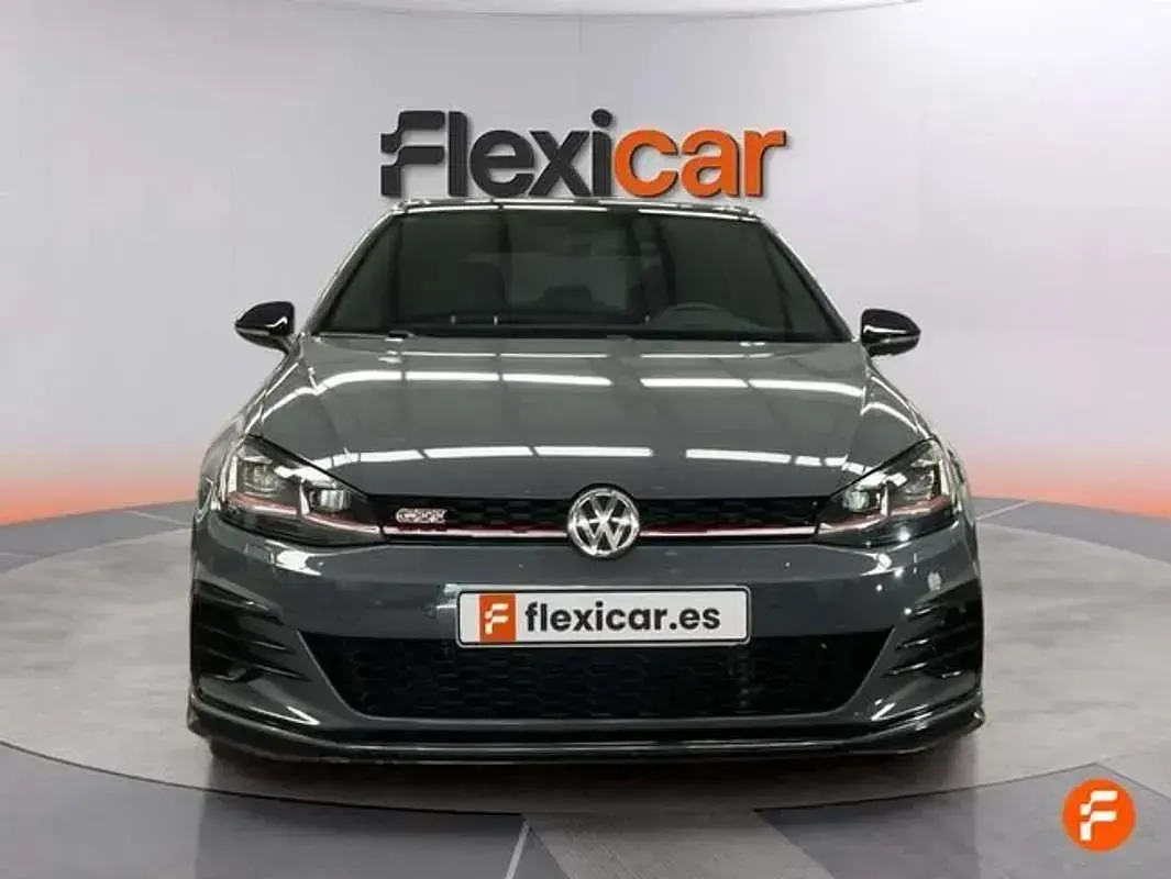Usado VW Golf VII GTI 290 CV (213 kW) 2019 Gris Utilitario