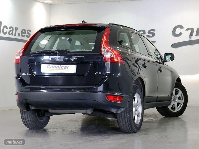 Usado Volvo XC60 Kinetic 136 CV (100 kW) 2013 Negro SUV