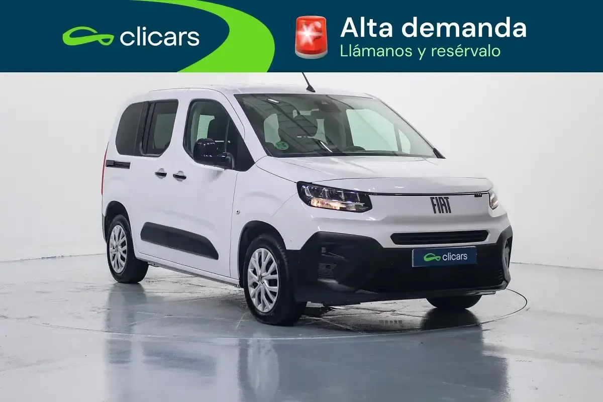 Usado Fiat Doblò 100 CV (73 kW) 2025 Blanco Monovolumen