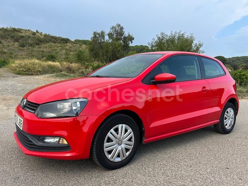 Rojo Usado 2014 VW Polo Advance Berlina | 5750 € (Buen precio) - Imagen 1/4